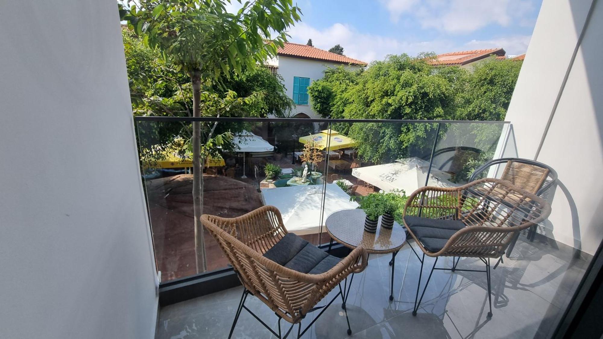 Diamond Residence 160 Paphos Bagian luar foto