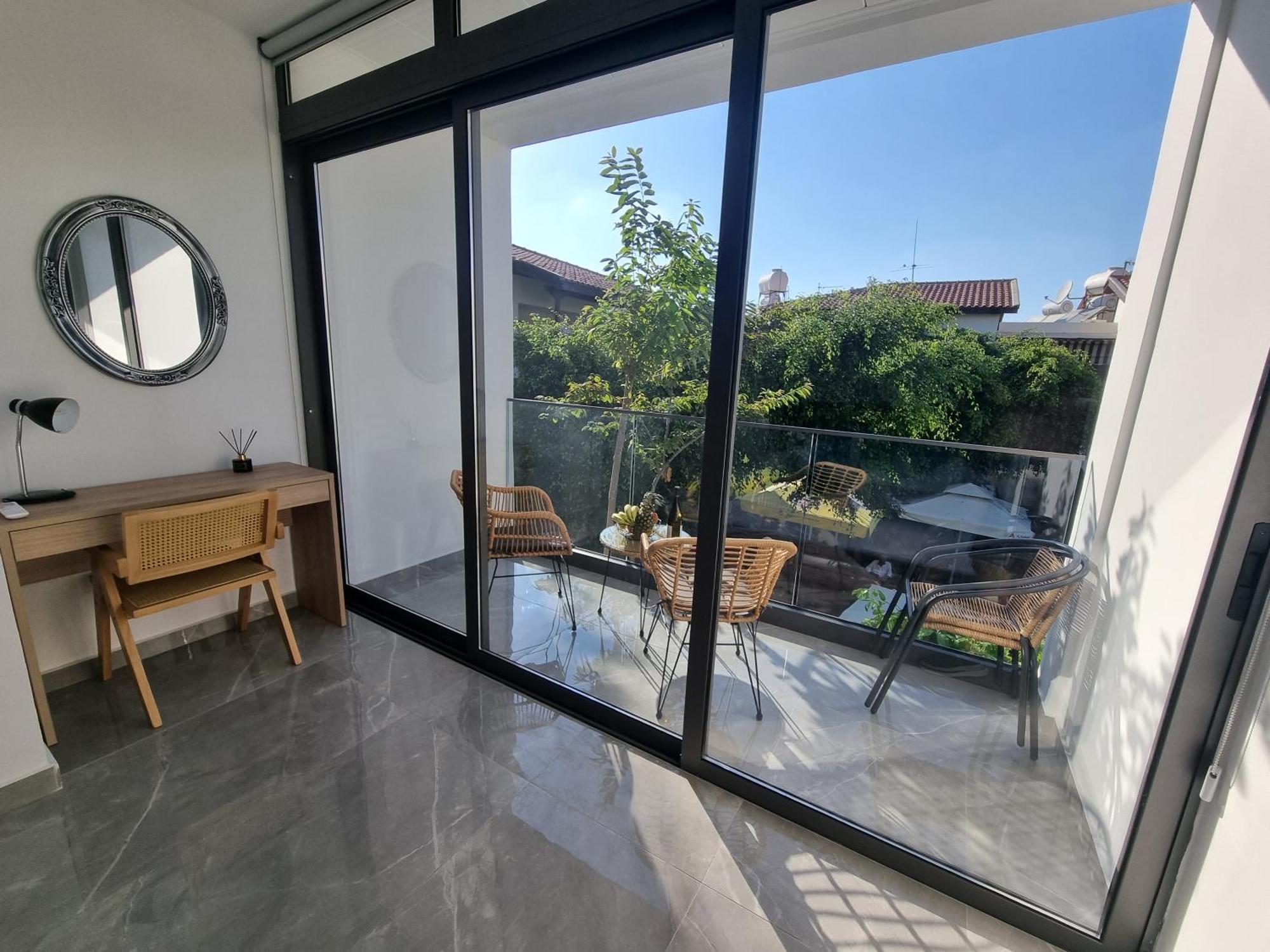 Diamond Residence 160 Paphos Bagian luar foto